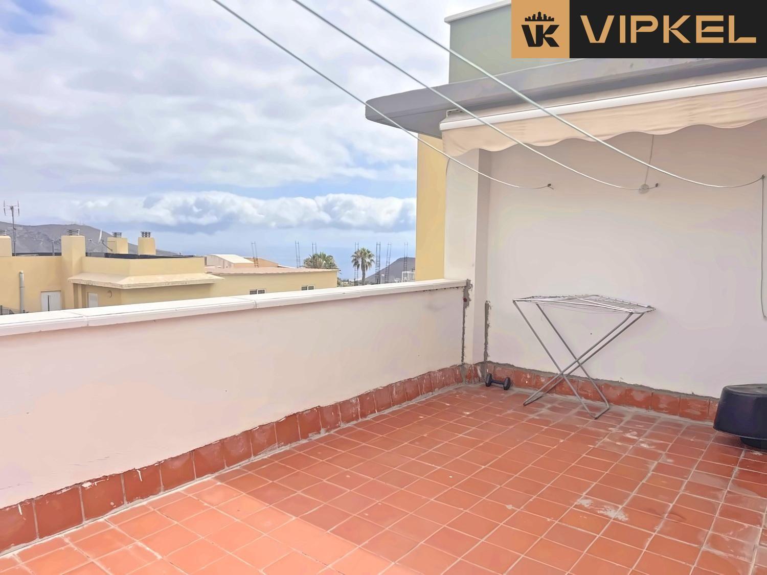 Flat for Sale in Arona