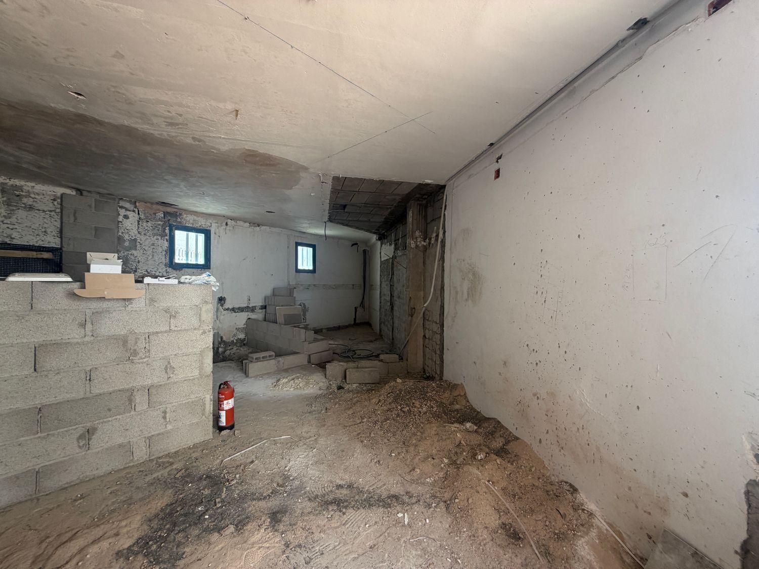 Premise for Sale in Tías