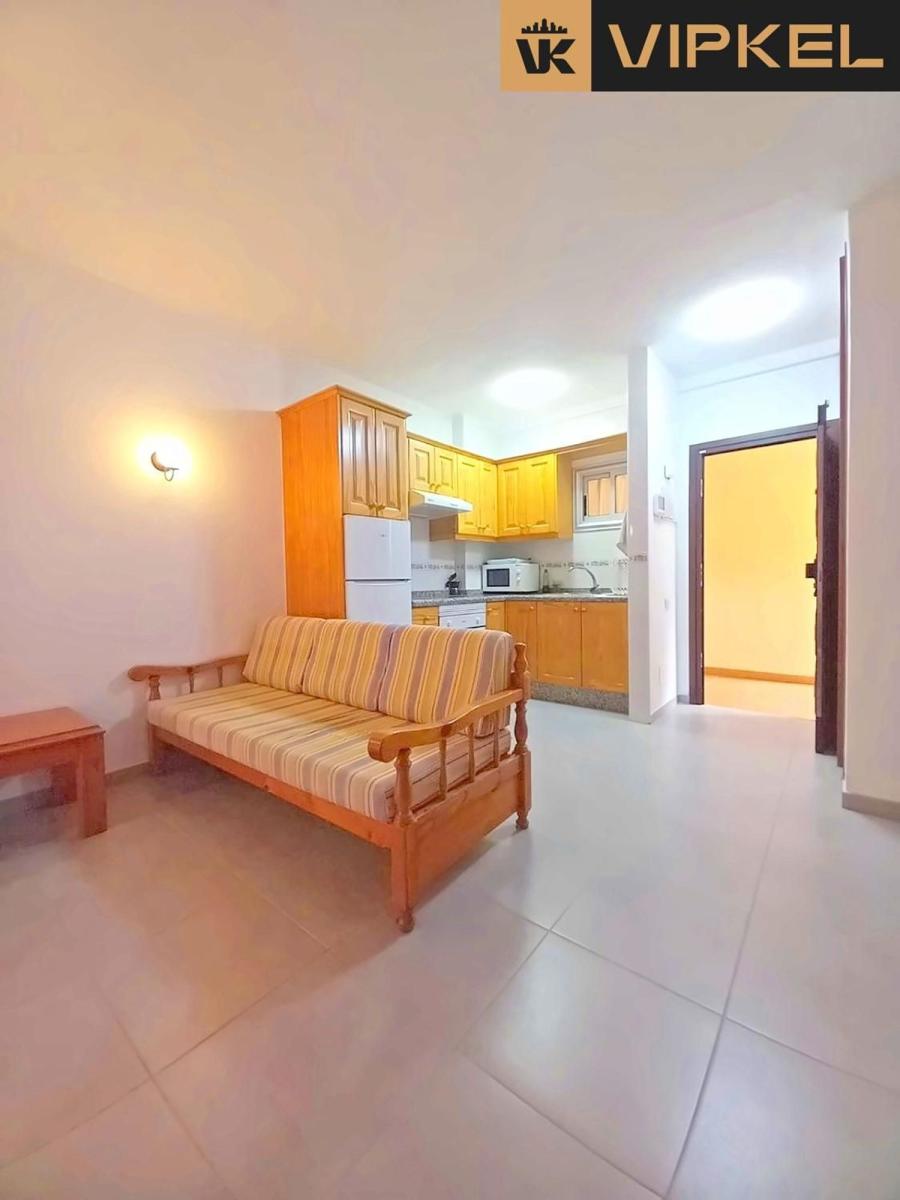Flat for Sale in Arona