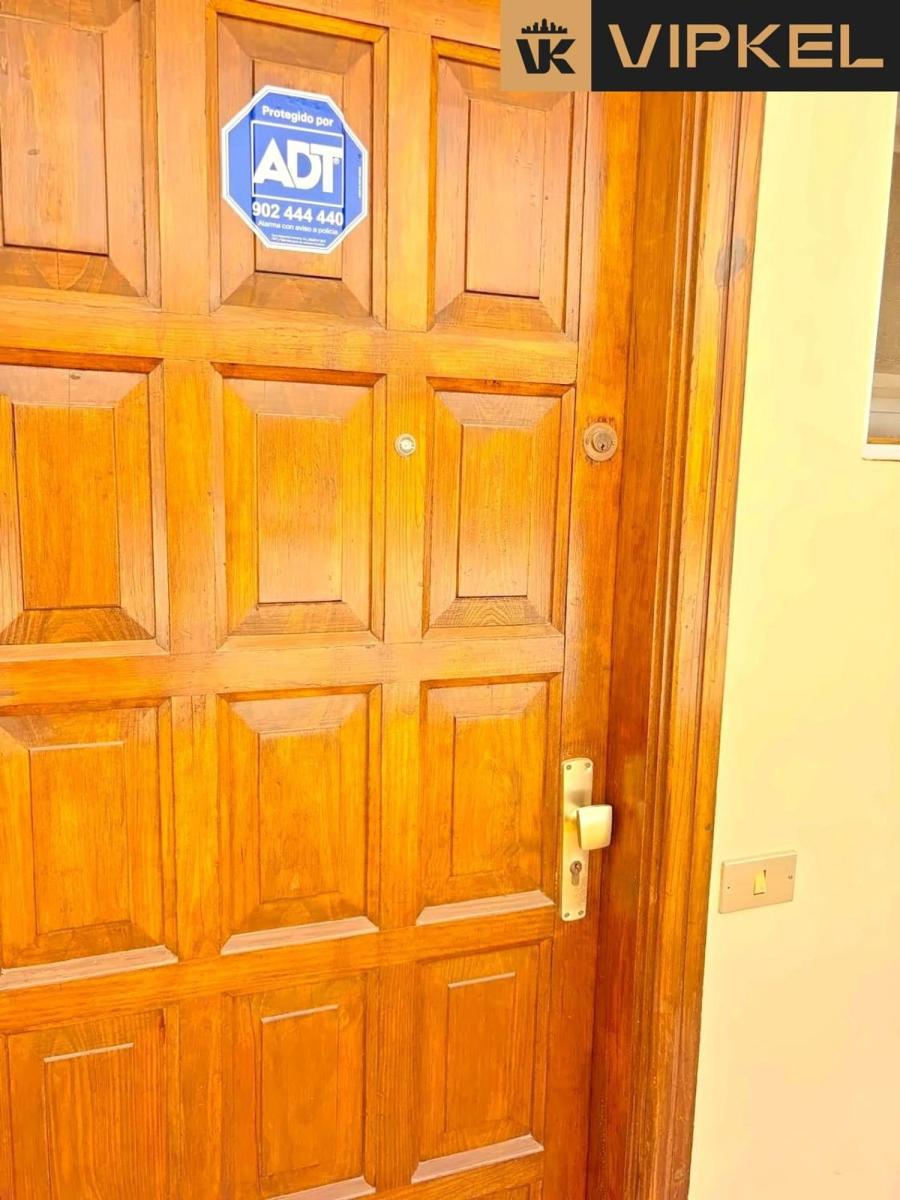Flat for Sale in Arona