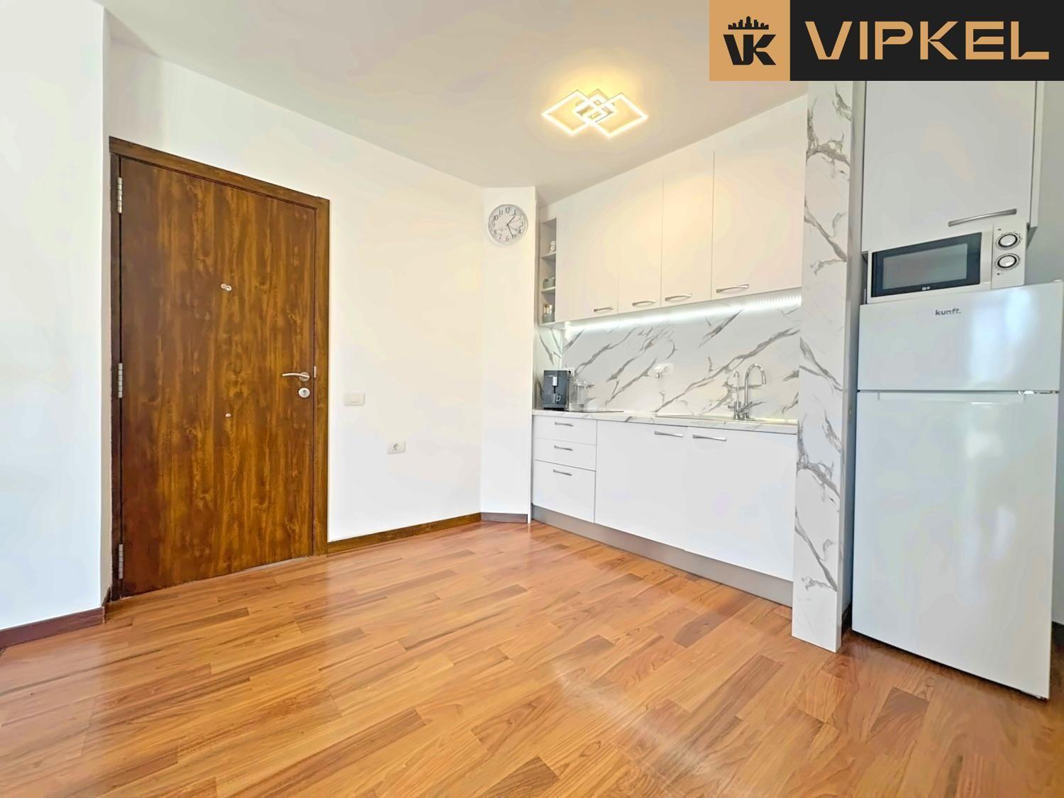 Flat for Sale in Arona