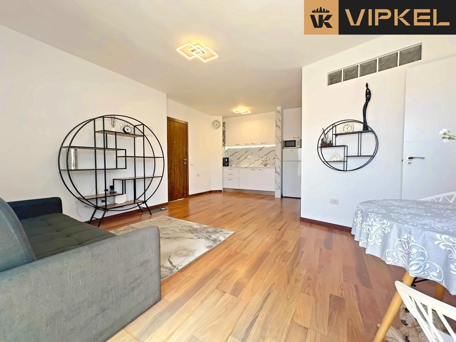 Flat for Sale in Arona