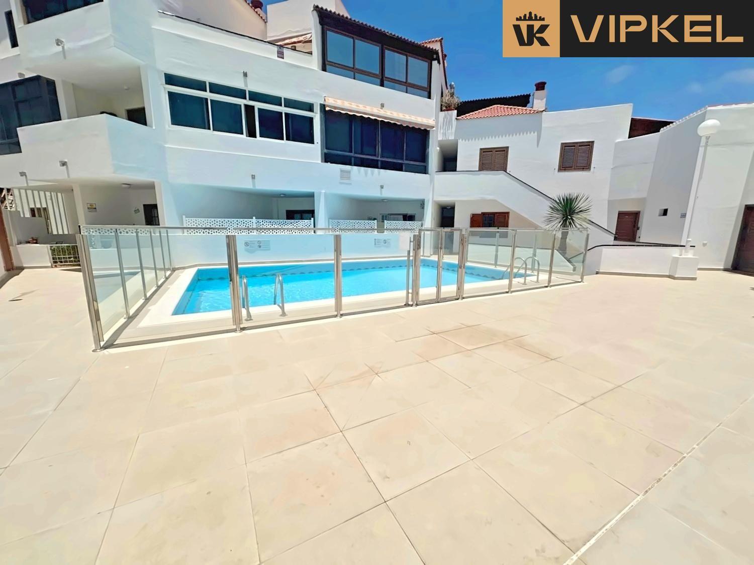 Flat for Sale in Arona