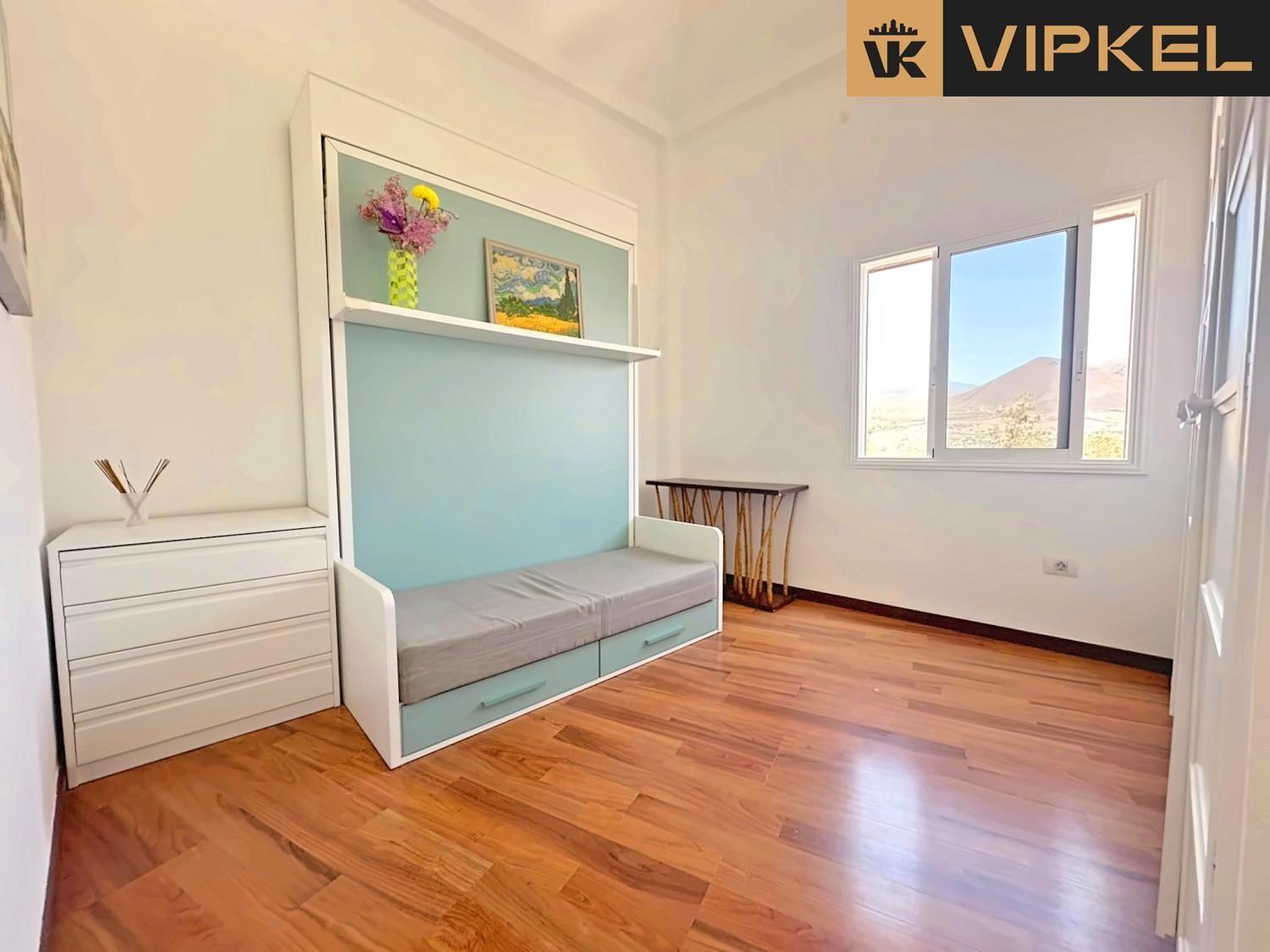 Flat for Sale in Arona