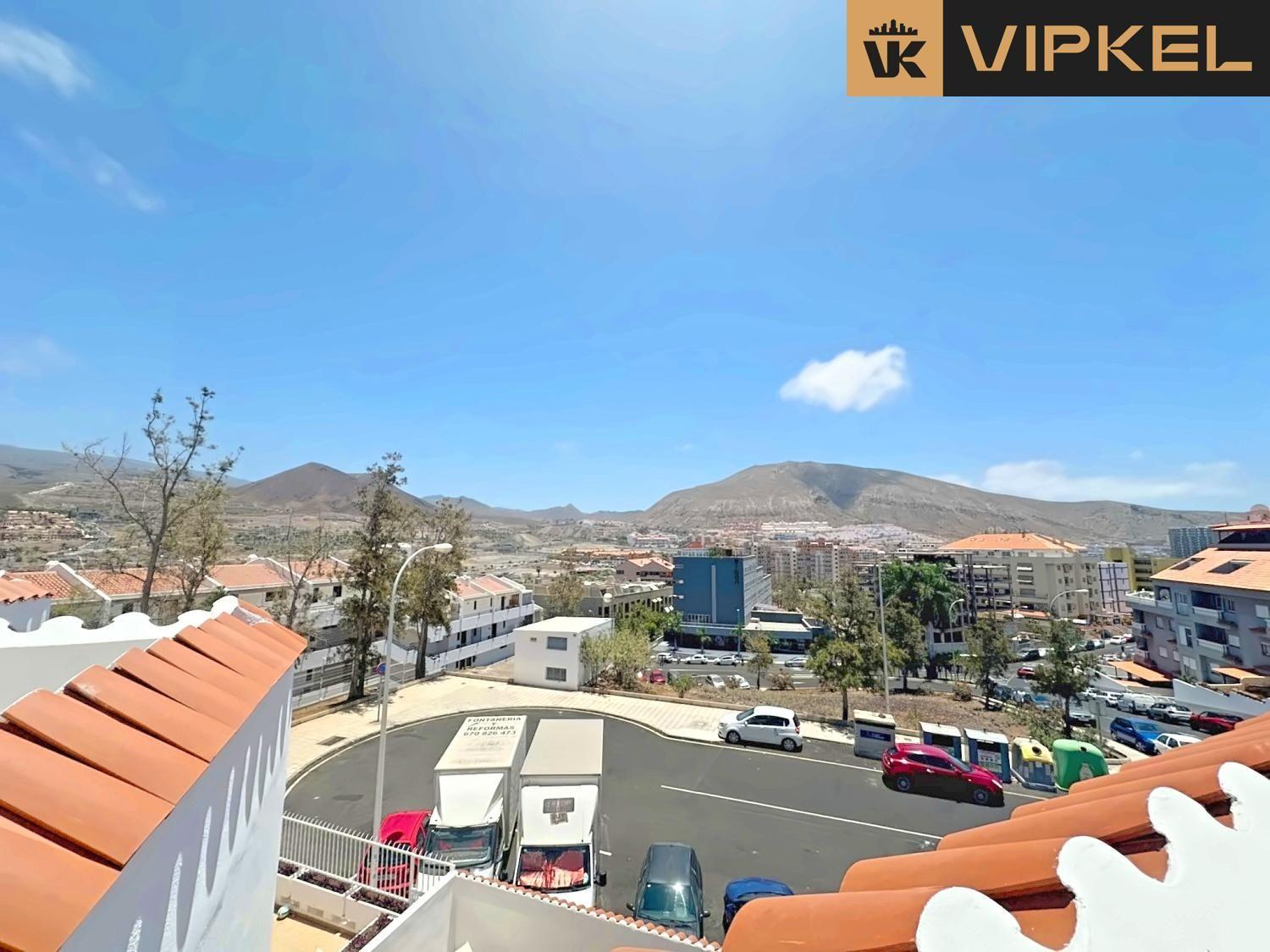 Flat for Sale in Arona