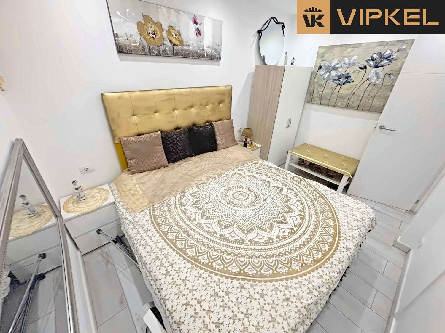 Flat for Sale in Arona