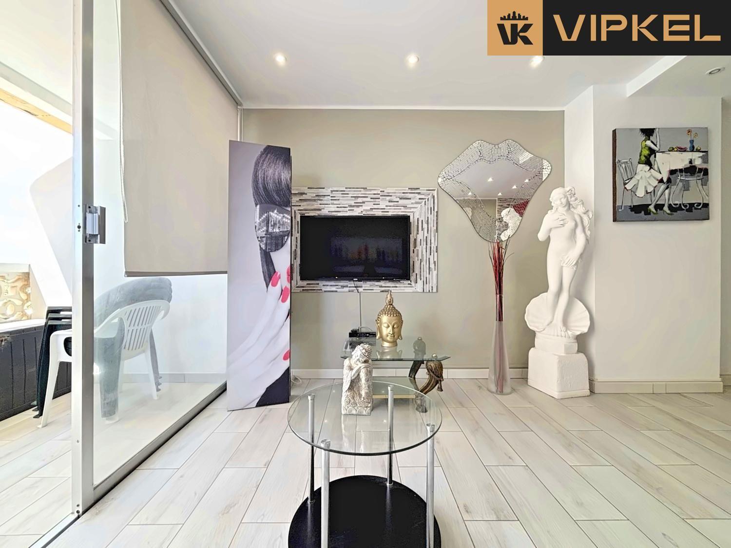 Flat for Sale in Arona