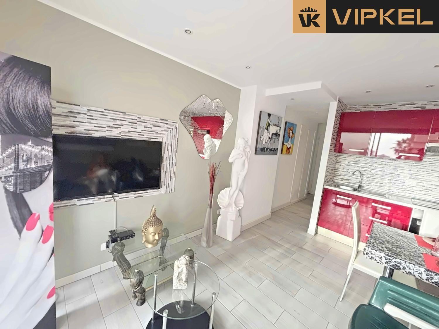 Flat for Sale in Arona