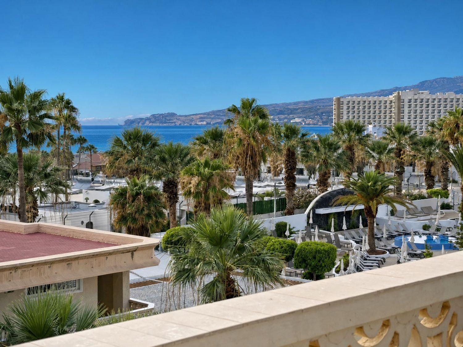 Flat for Sale in Arona