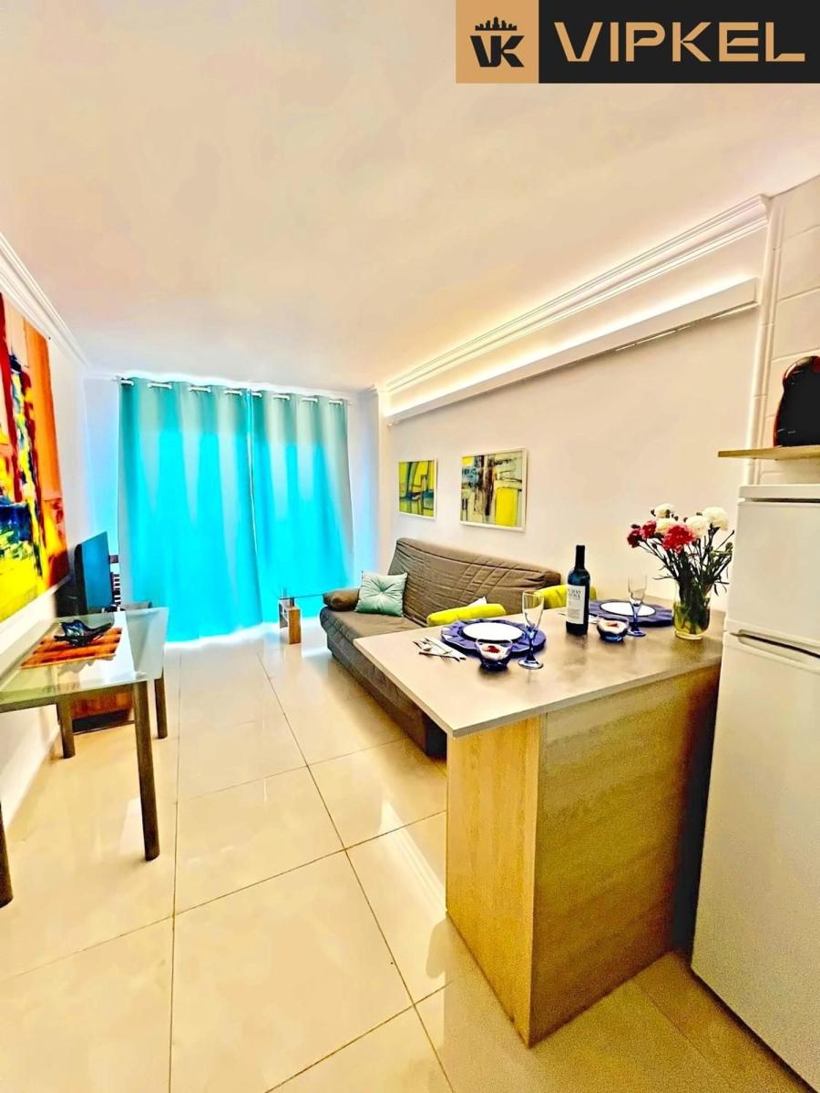 Flat for Sale in Arona