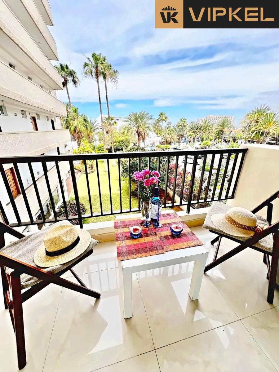 Flat for Sale in Arona