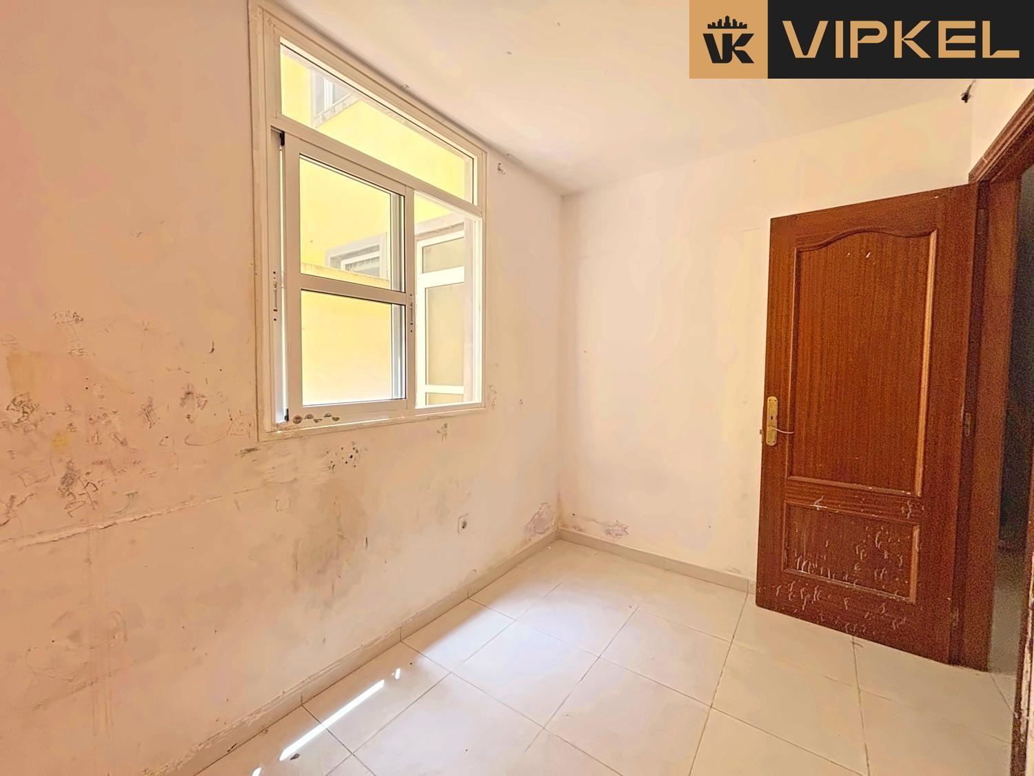Flat for Sale in Arona