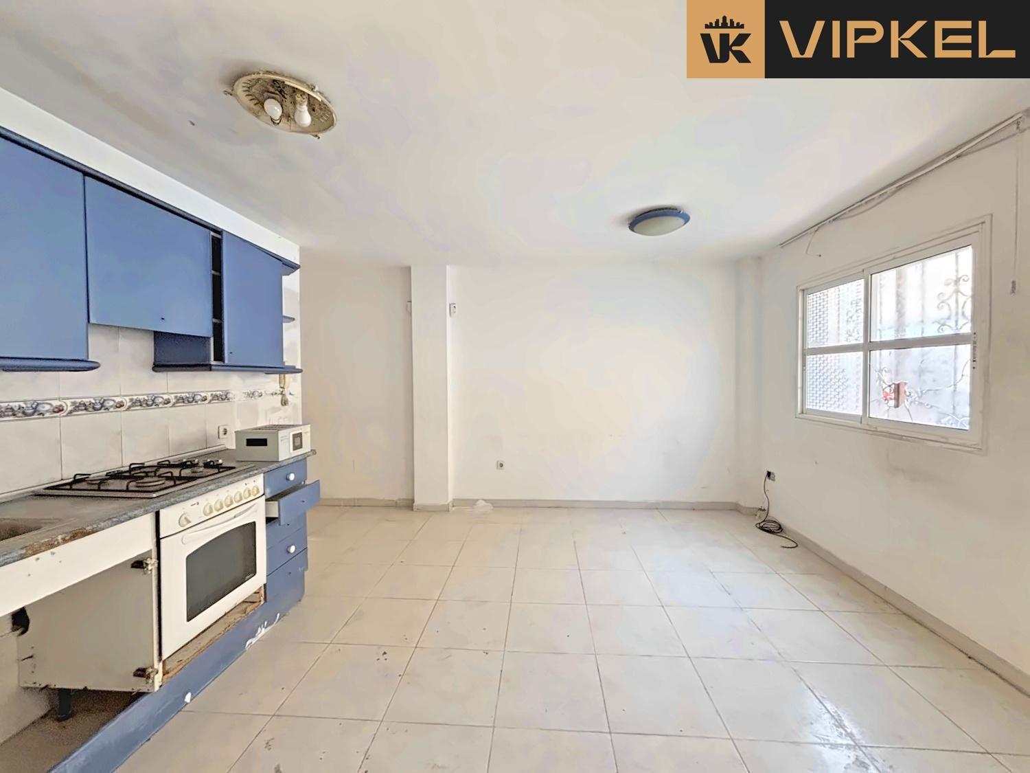 Flat for Sale in Arona