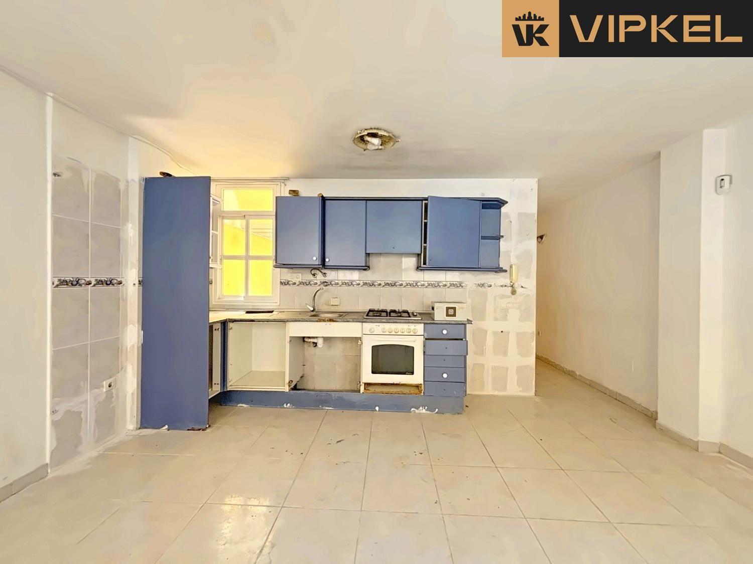 Flat for Sale in Arona