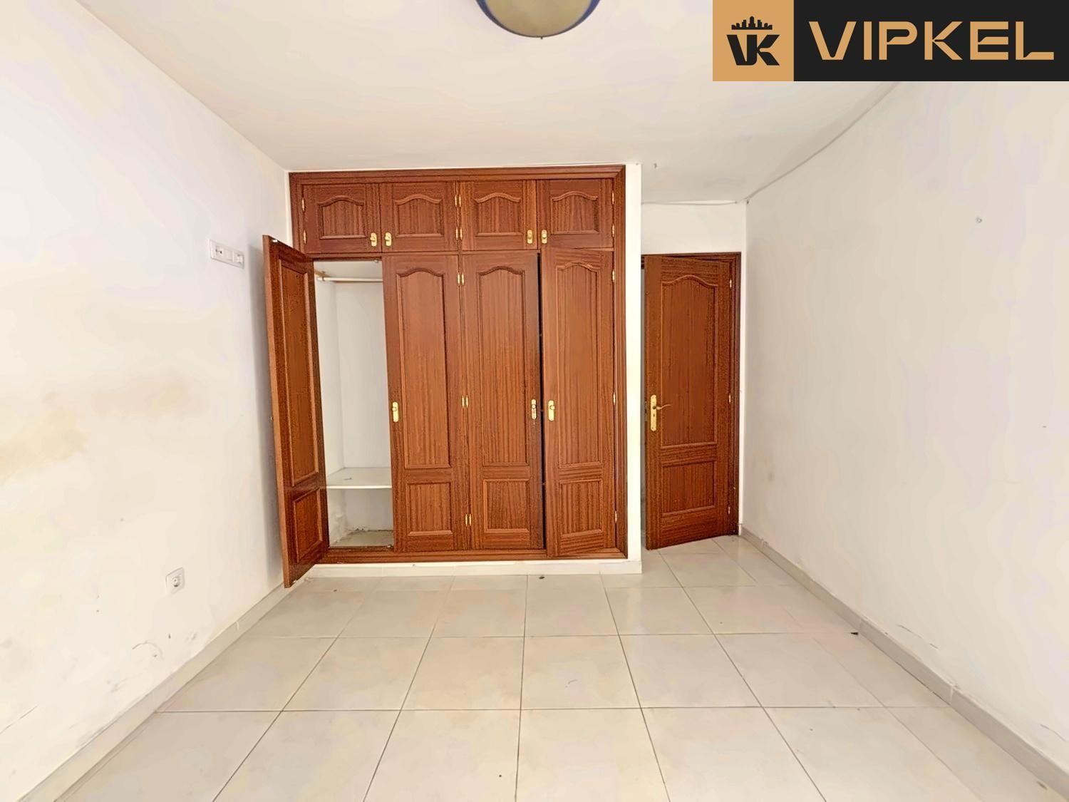 Flat for Sale in Arona