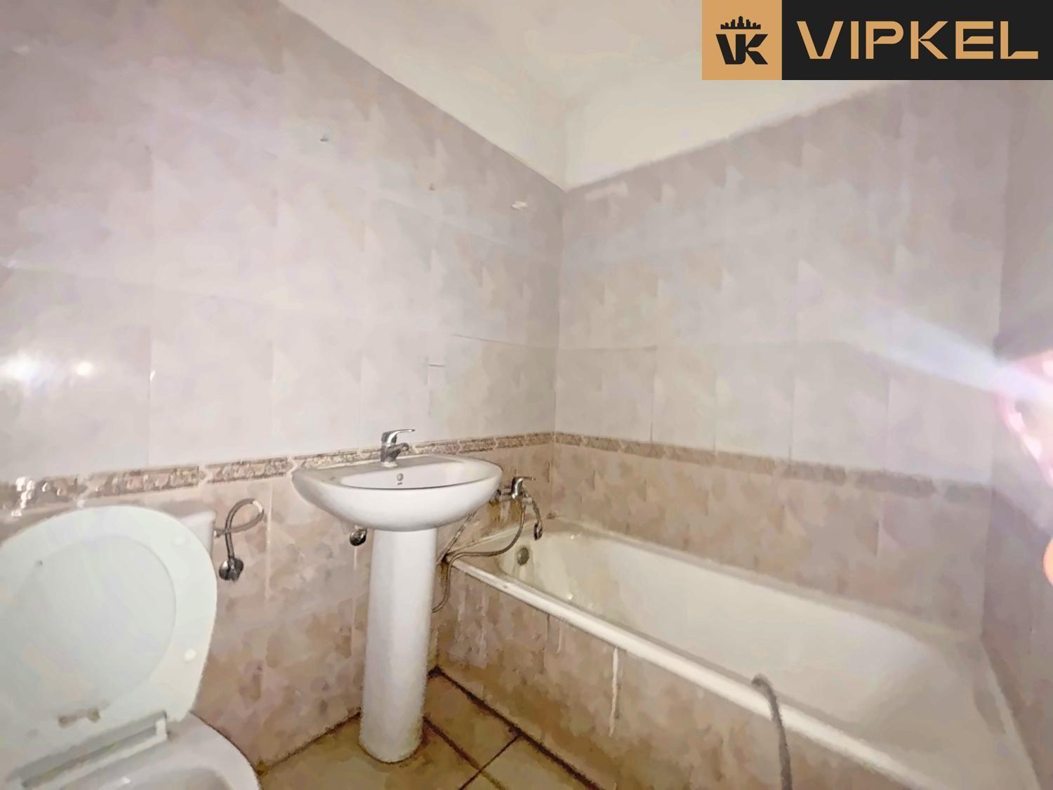 Flat for Sale in Arona