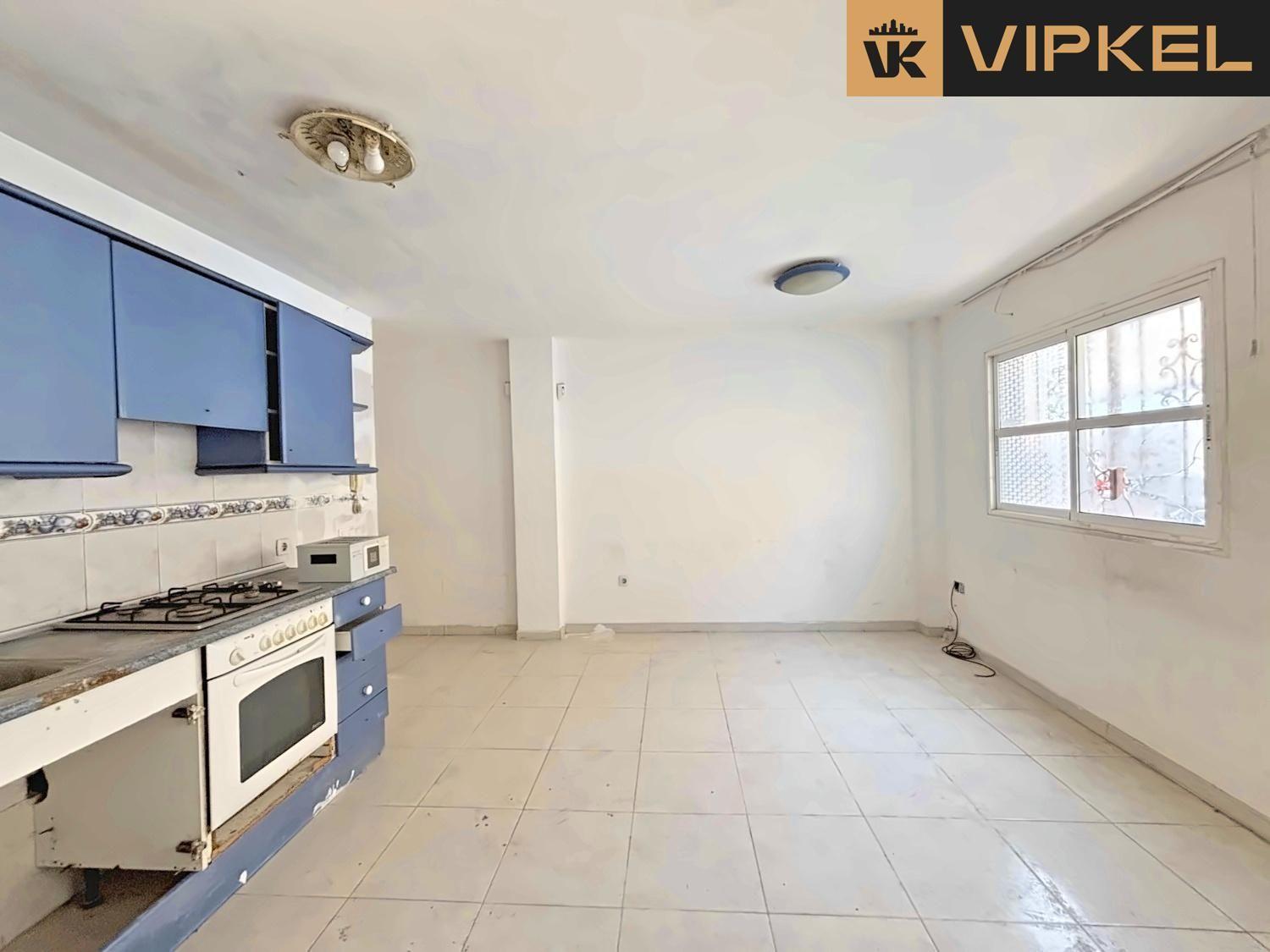 Flat for Sale in Arona