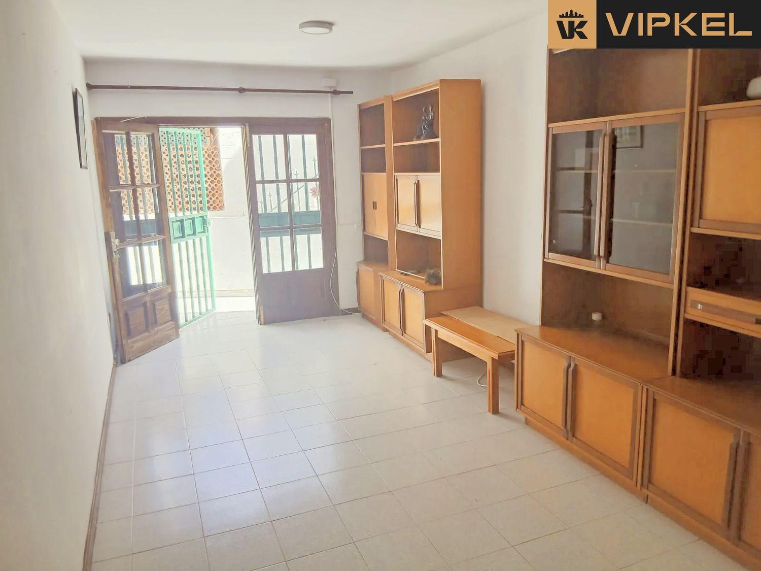 Flat for Sale in Arona