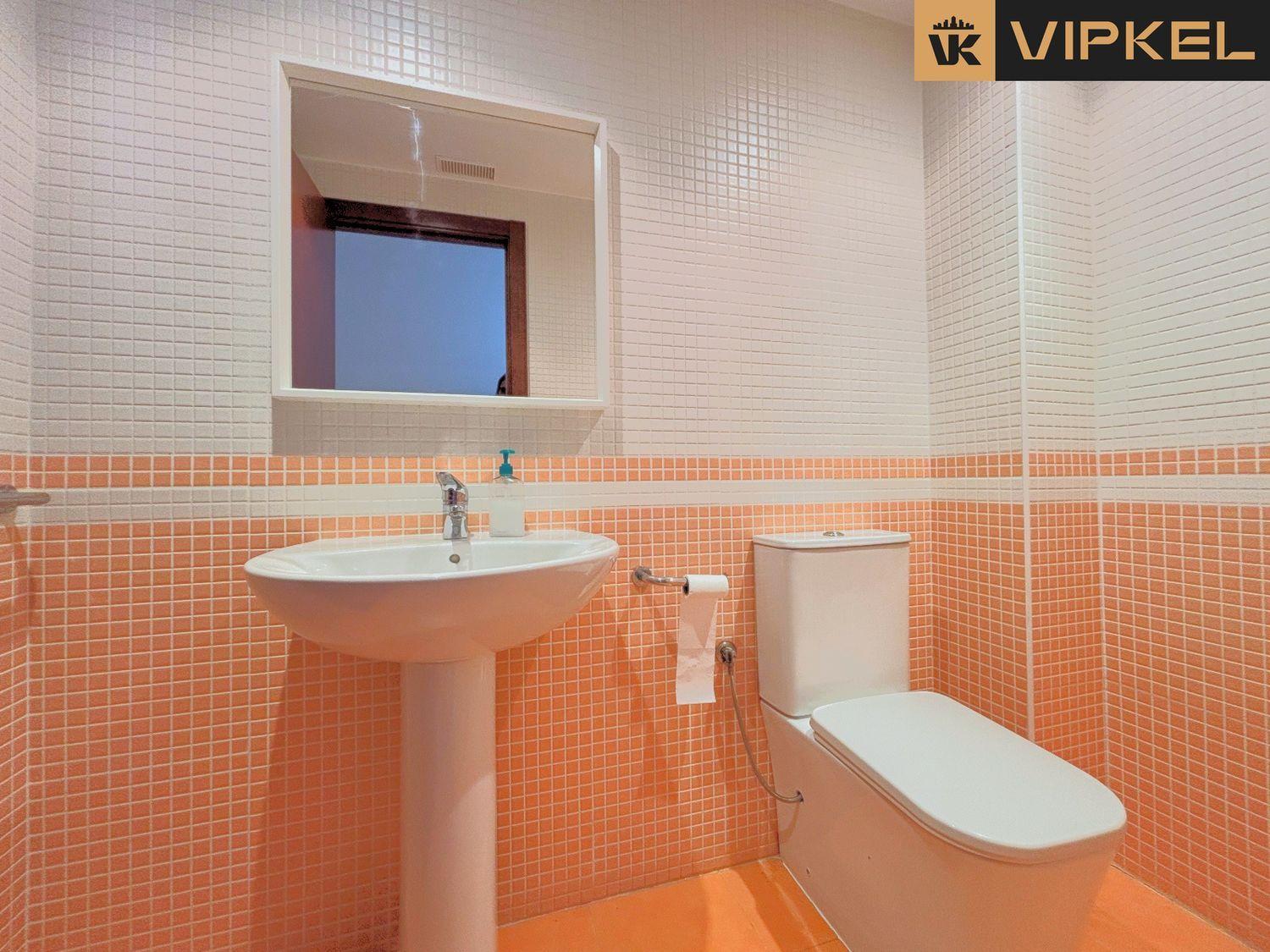 Flat for Sale in Arona