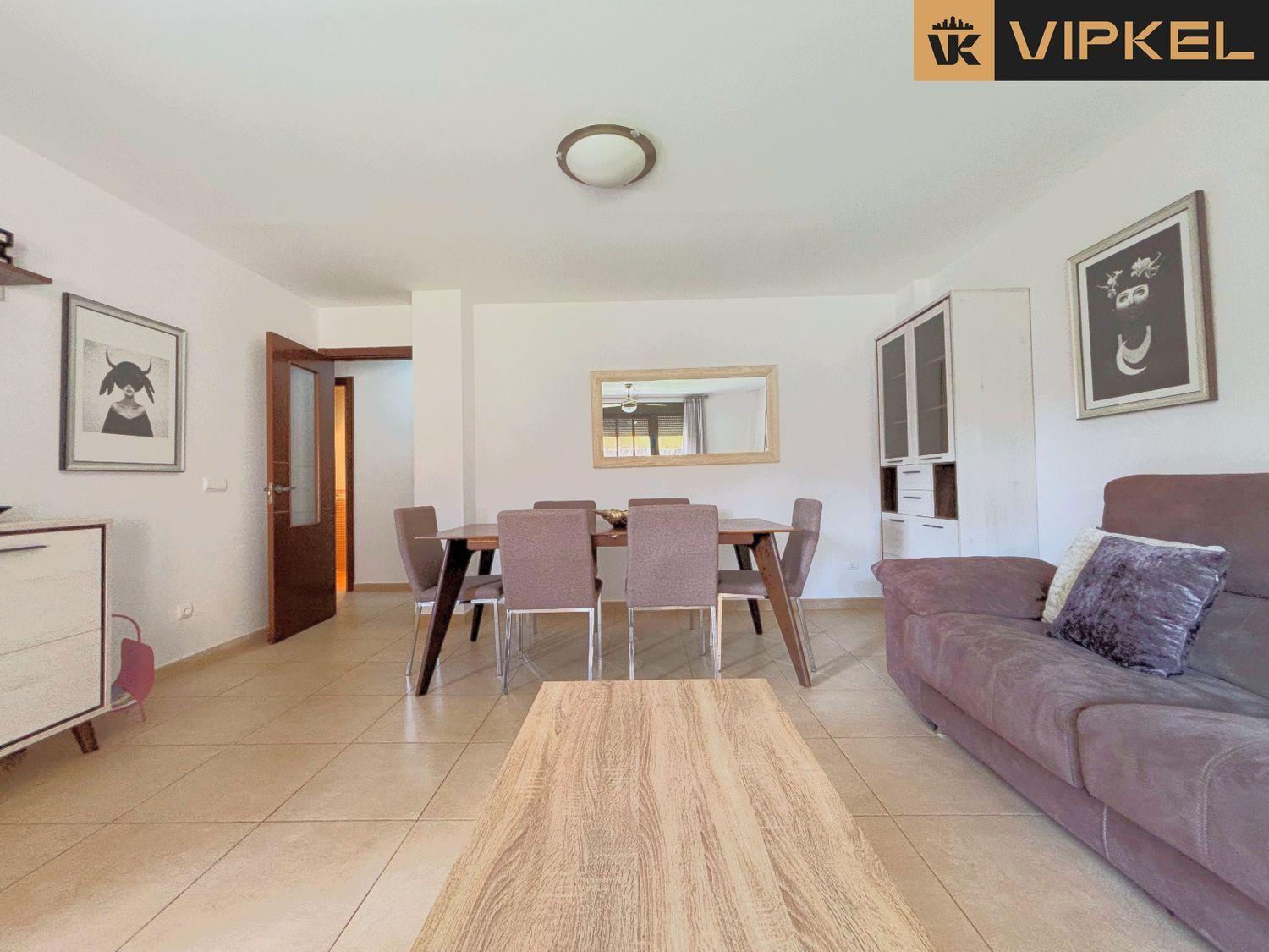 Flat for Sale in Arona