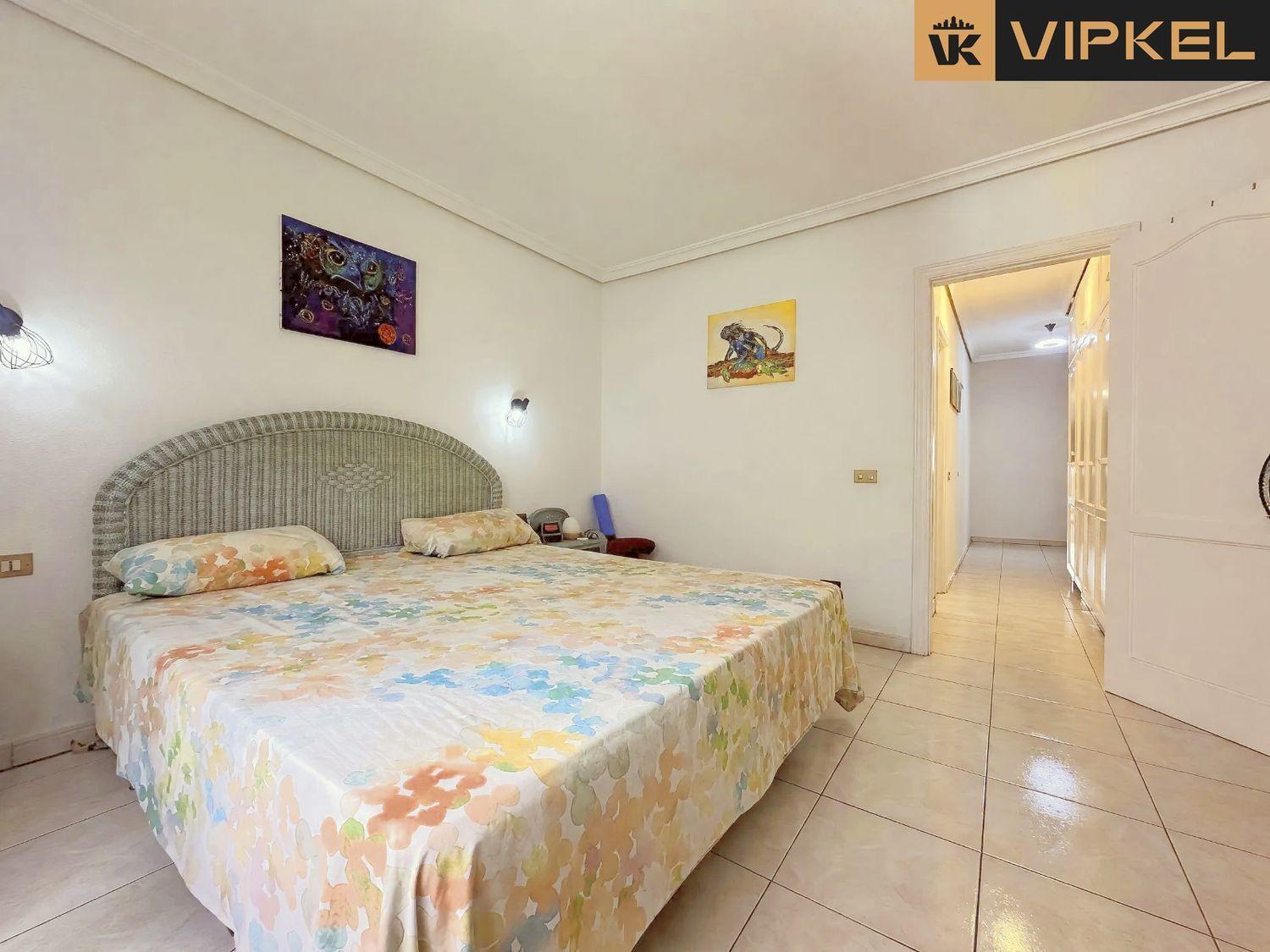 Flat for Sale in Arona