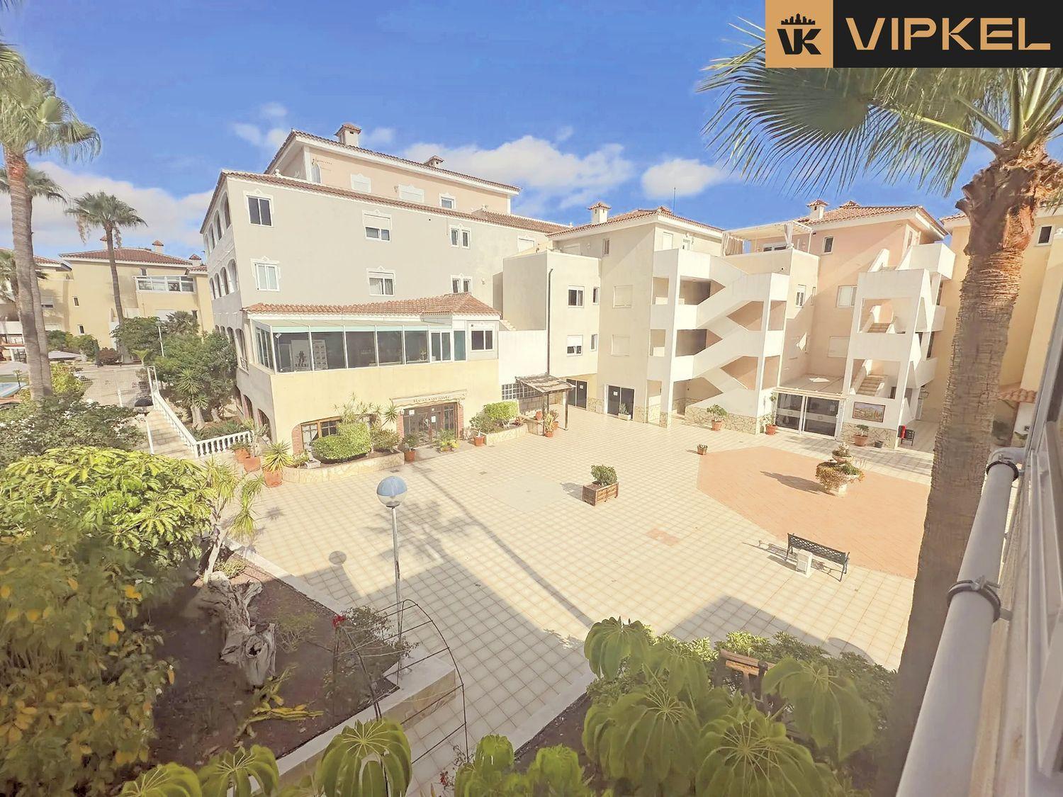 Flat for Sale in Arona