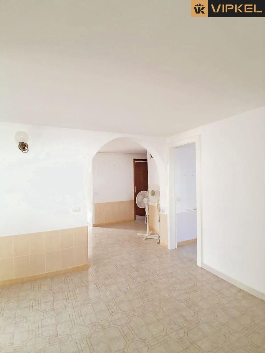 Flat for Sale in Arona