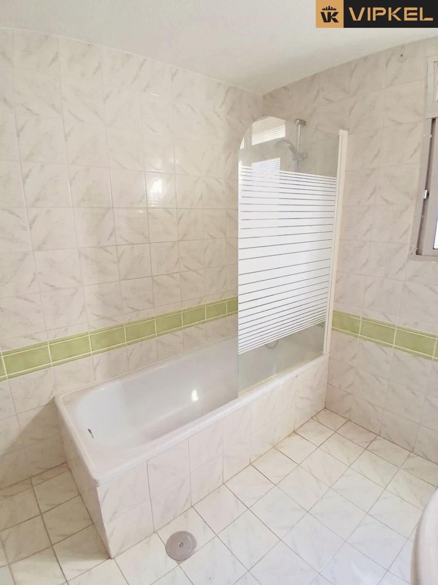 Flat for Sale in Arona