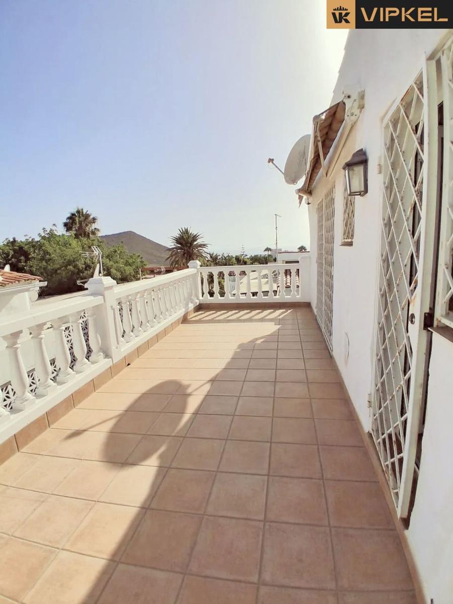 Flat for Sale in Arona
