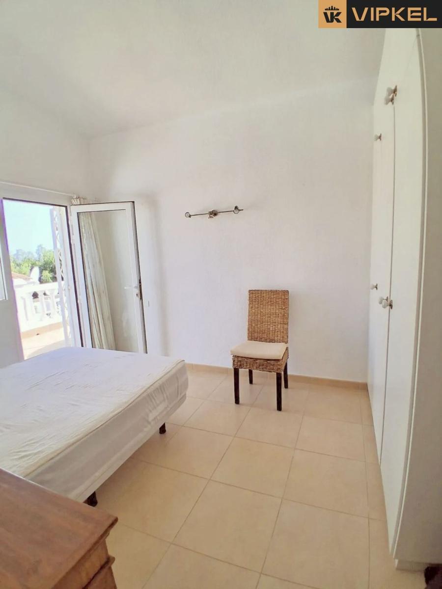 Flat for Sale in Arona
