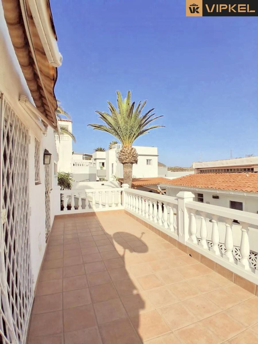 Flat for Sale in Arona