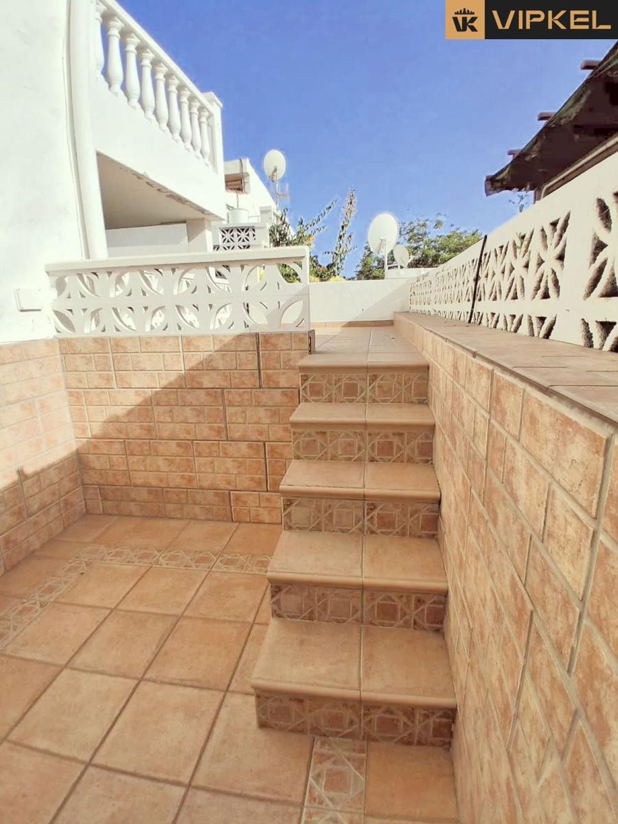 Flat for Sale in Arona