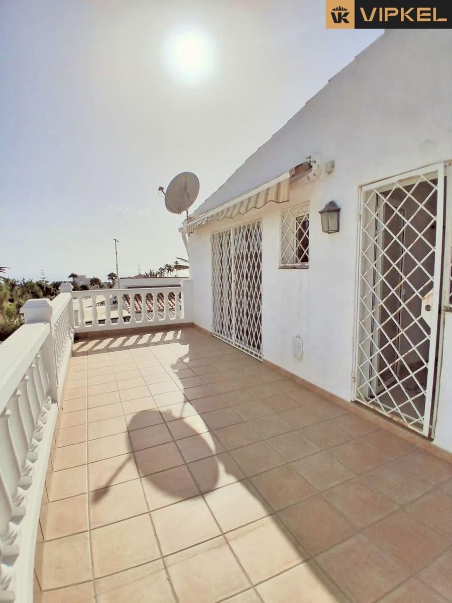 Flat for Sale in Arona