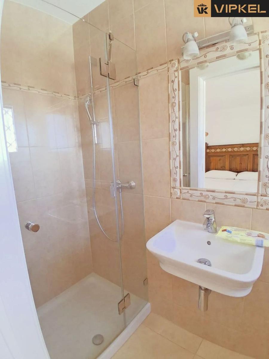 Flat for Sale in Arona