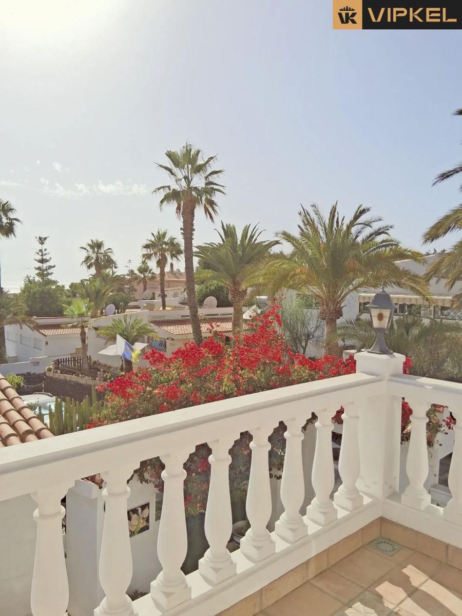 Flat for Sale in Arona