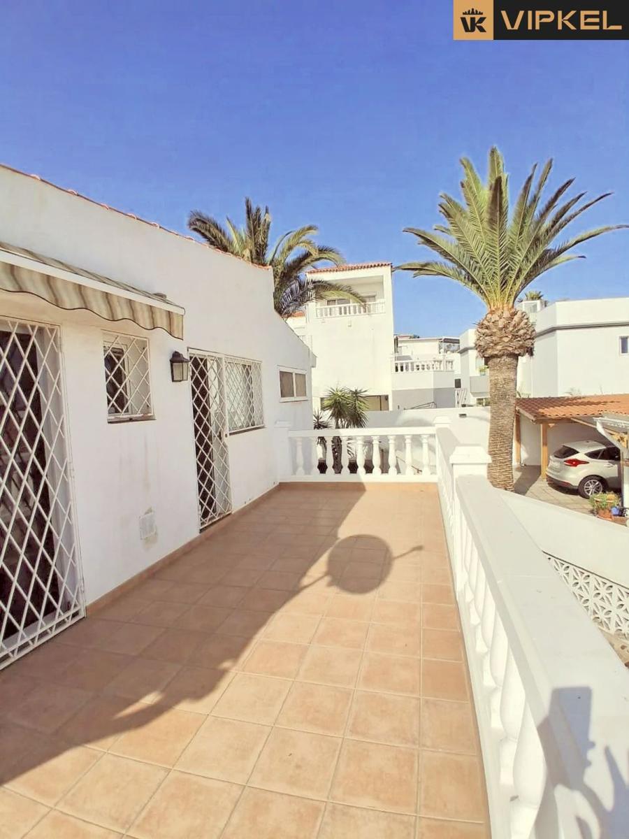 Flat for Sale in Arona
