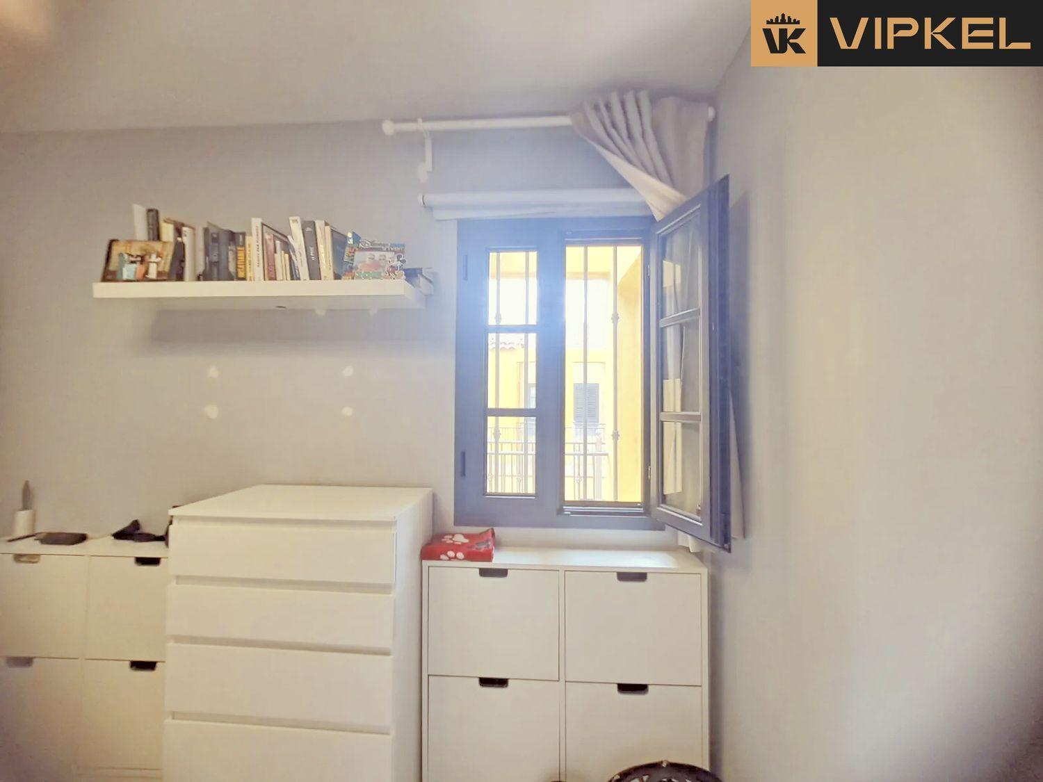 Flat for Sale in Arona