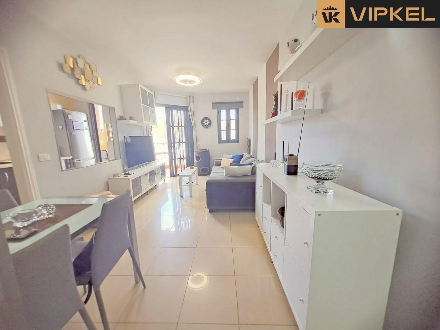 Flat for Sale in Arona