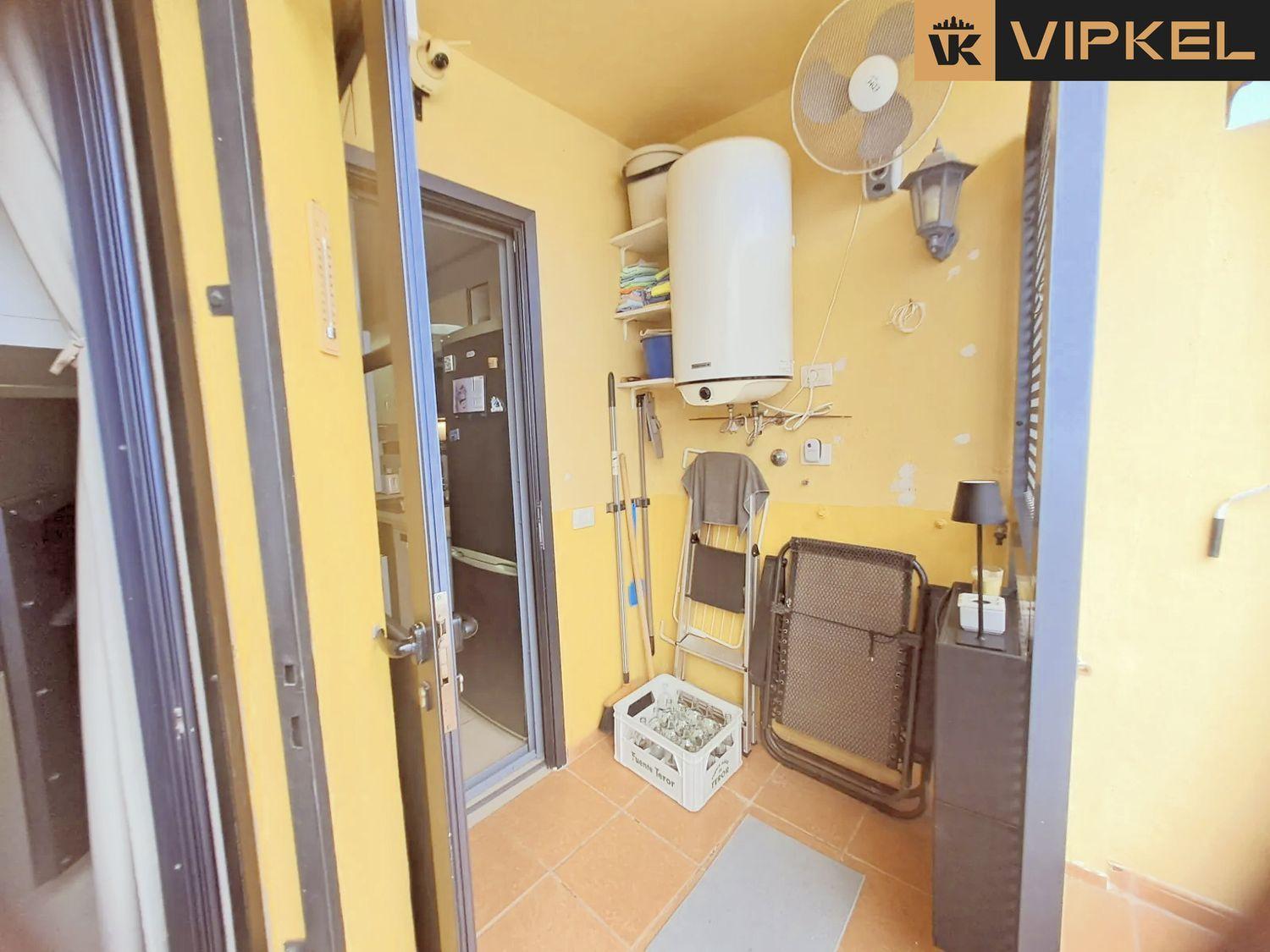 Flat for Sale in Arona