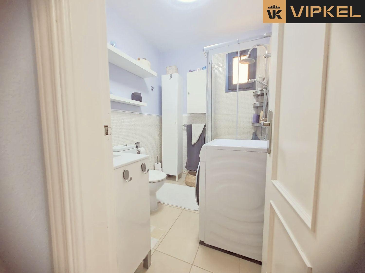 Flat for Sale in Arona