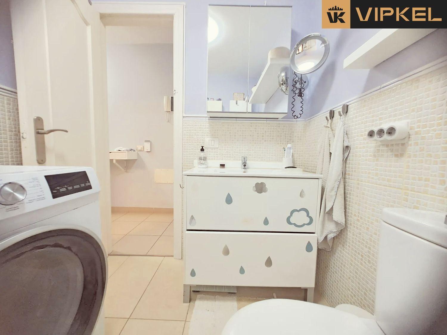 Flat for Sale in Arona