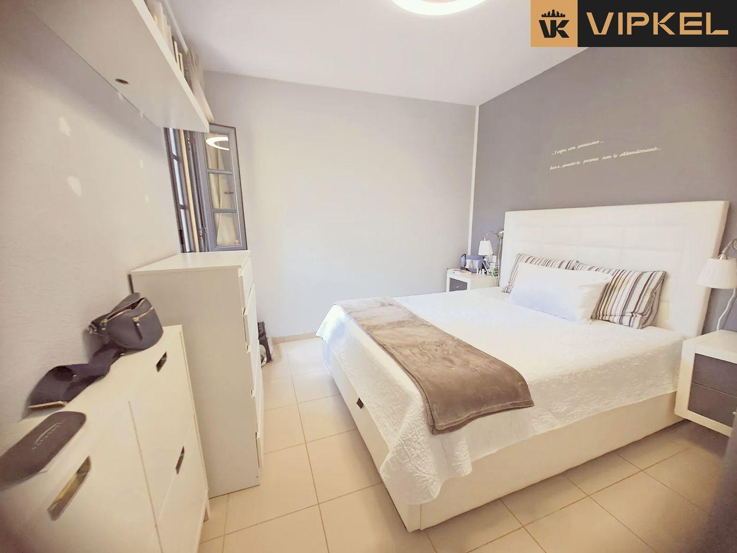 Flat for Sale in Arona