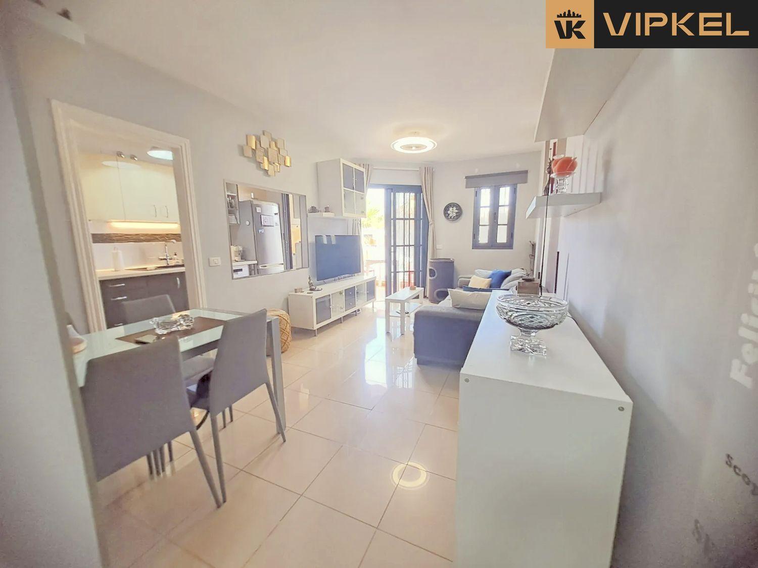 Flat for Sale in Arona