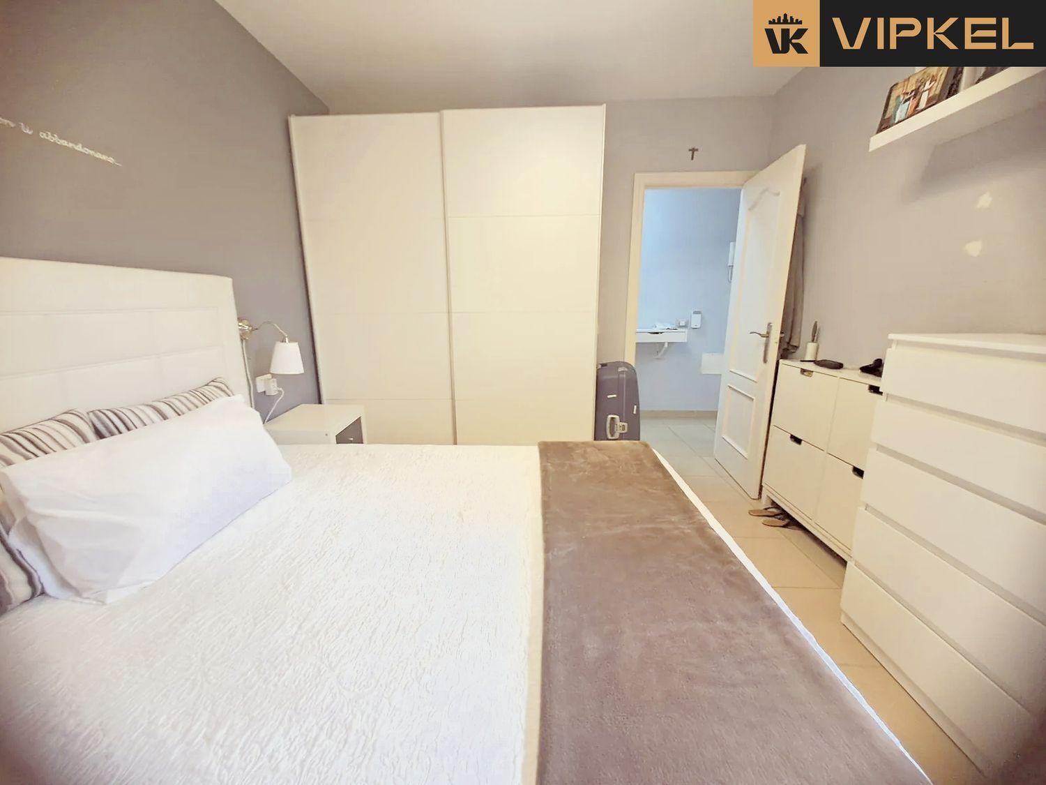 Flat for Sale in Arona