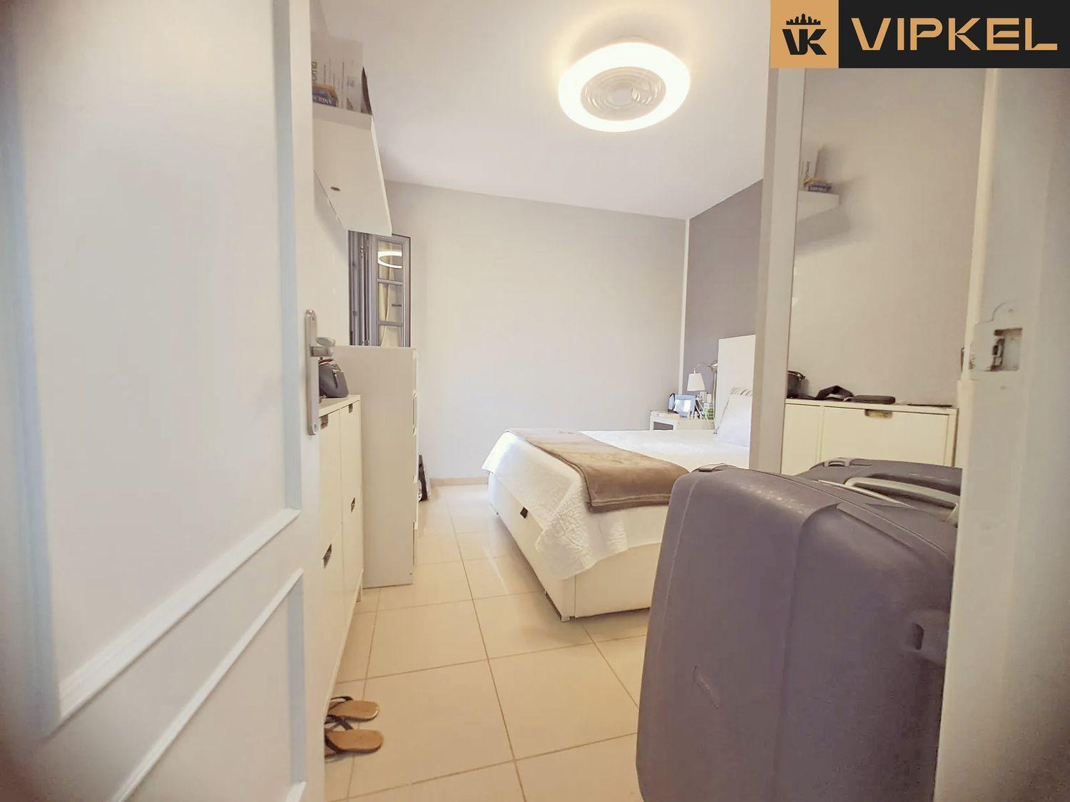 Flat for Sale in Arona