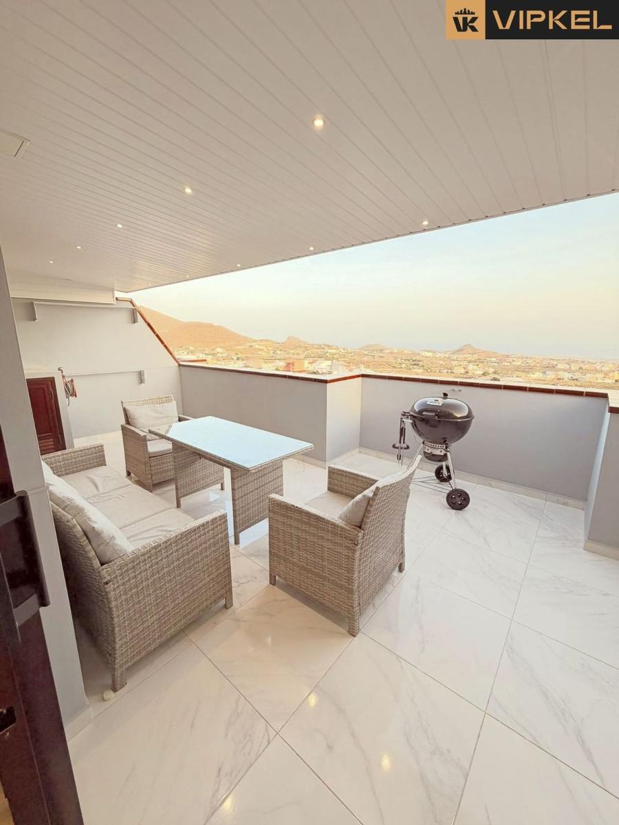 Penthouse for Sale in Arona