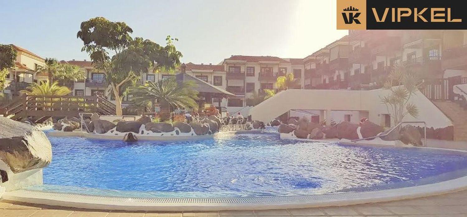 Flat for Sale in Arona