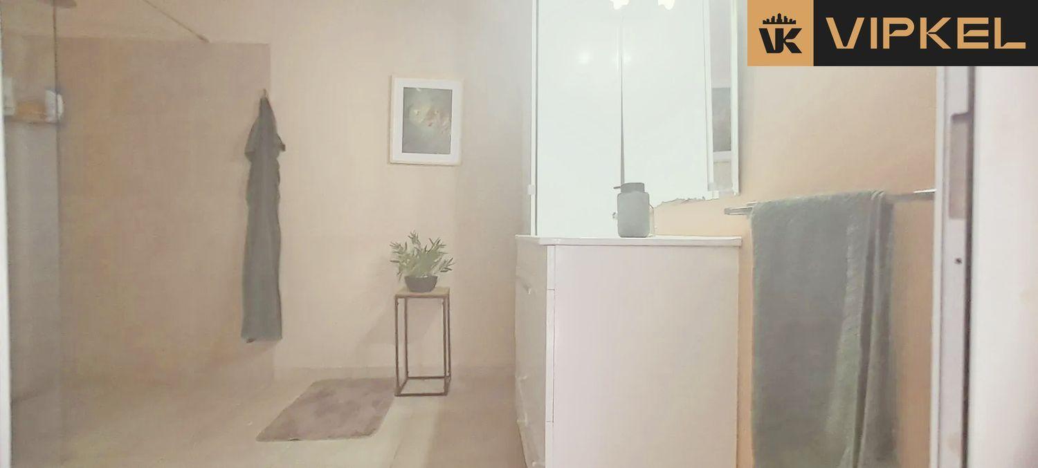 Flat for Sale in Arona
