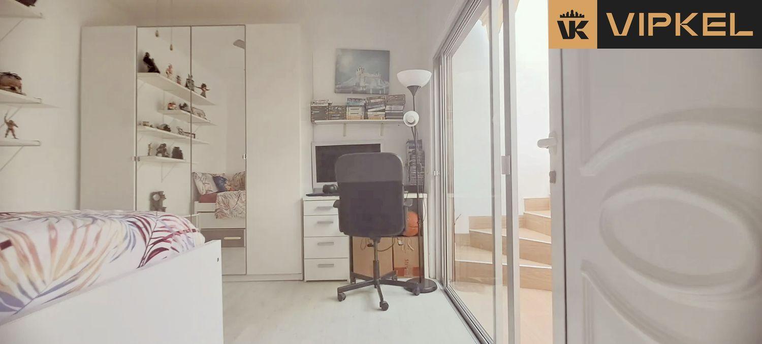 Flat for Sale in Arona
