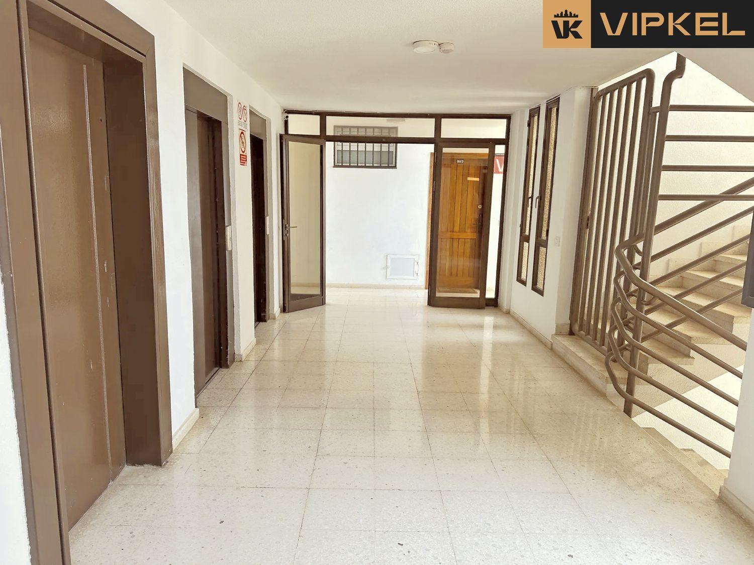 Flat for Sale in Arona